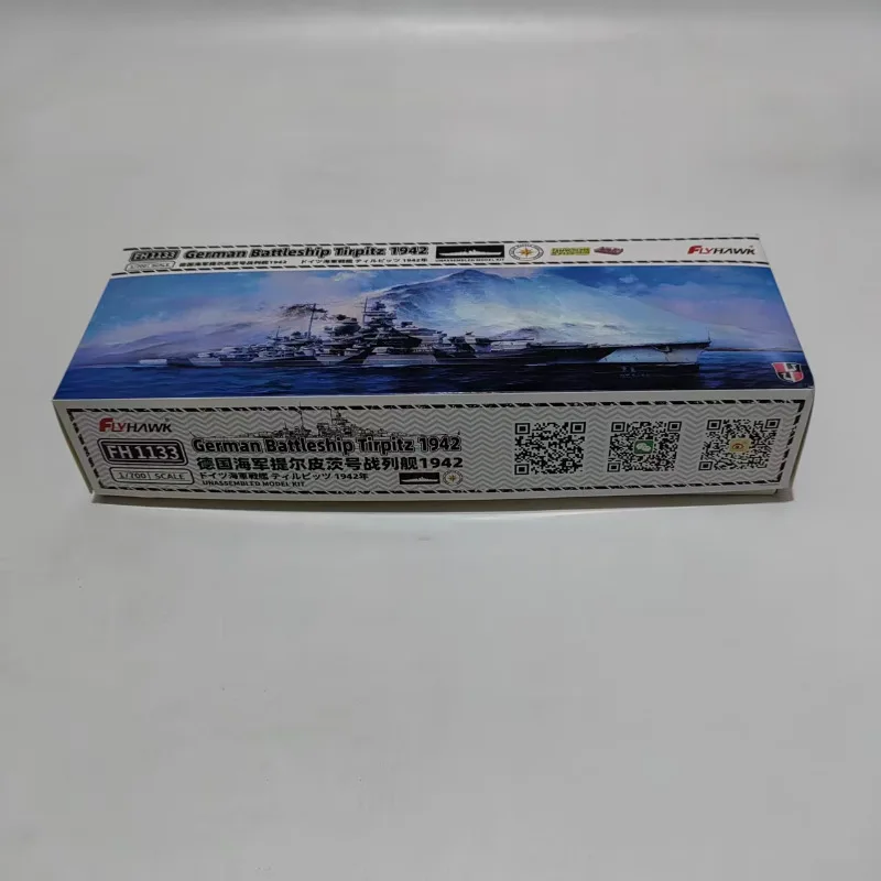 Flyhawk FH1133 Plastikmodellbausatz der deutschen Marine-Schlachtschiff Tirpitz im Maßstab 1:700