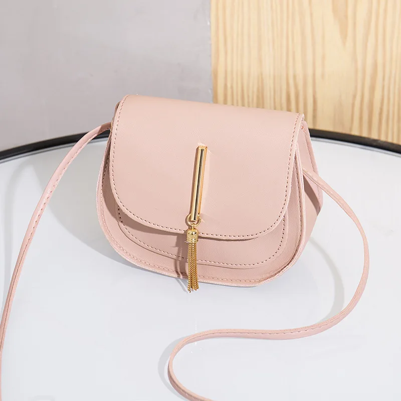 Golden Metal Tassel Double Layer Semi Circle Solid Color Shoulder Saddle Bag Fashion Casual Women Small Square Bag Crossbody Bag