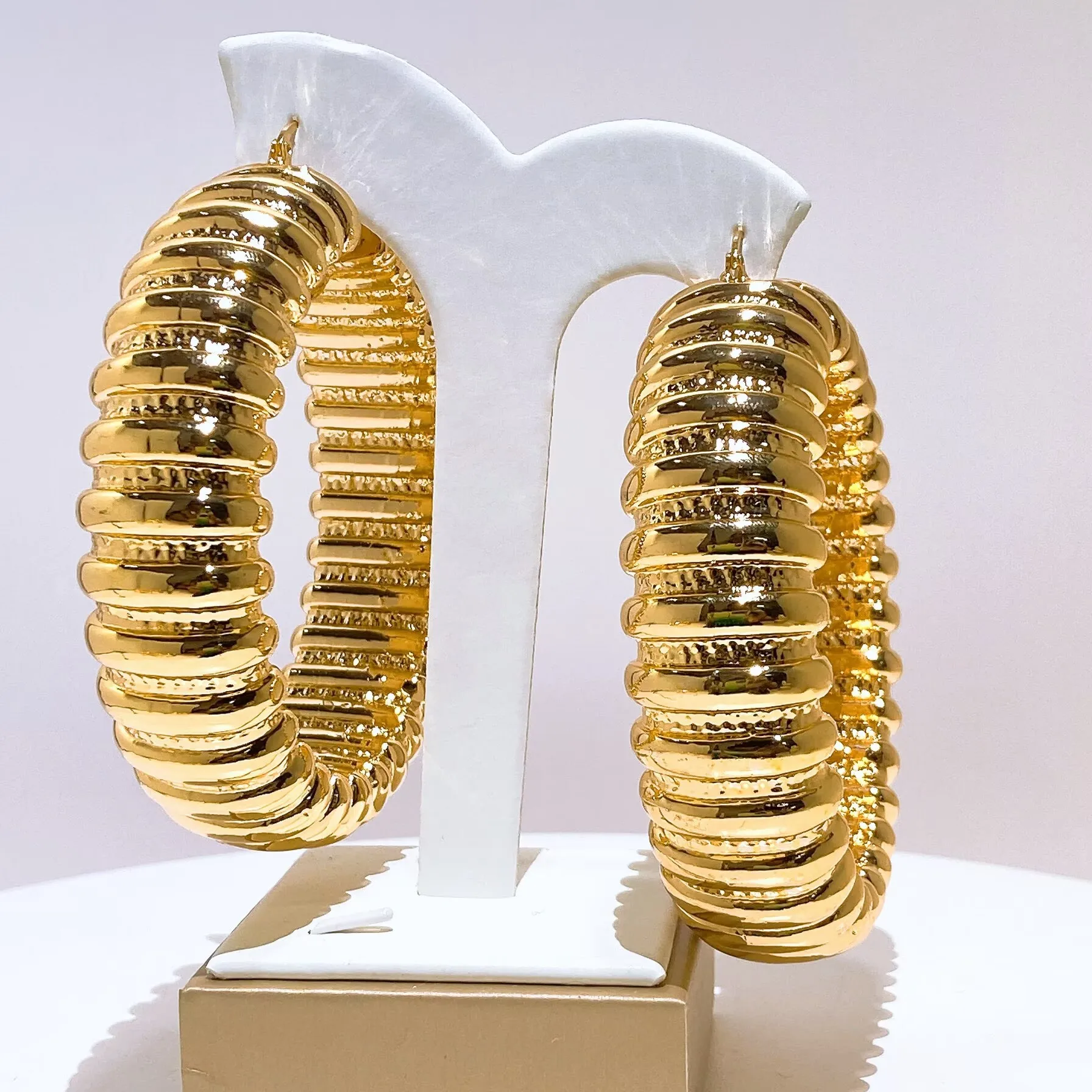 Yulaili Nigerian Gold Plated Big Hollow Floral Hoop Earrings Brazil Gold Fashion Jewelry for Women Party Daily Accessories