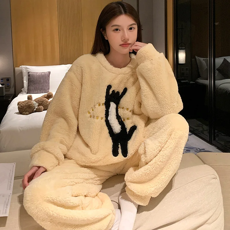 

Women's Pajamas Plush Round Neck Double Pocket Cartoon Thickened Loose Comfortable Suit Autumn Winter Girl's Student Sleepcoat