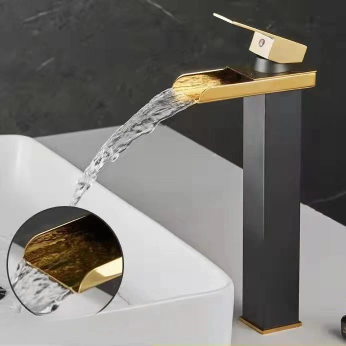 

Смеситель для раковины с водопадом из нержавеющей стали, смесители для ванной комнаты, монтируемый на палубе, для унитаза с одной ручкой, смеситель для горячей и холодной воды