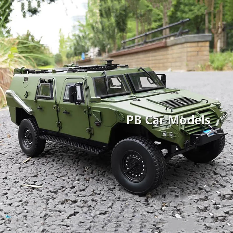 Original Factory New Mengshi Second Generation 70th Anniversary Off road Vehicle Military Armored Vehicle 1:18 Car Model