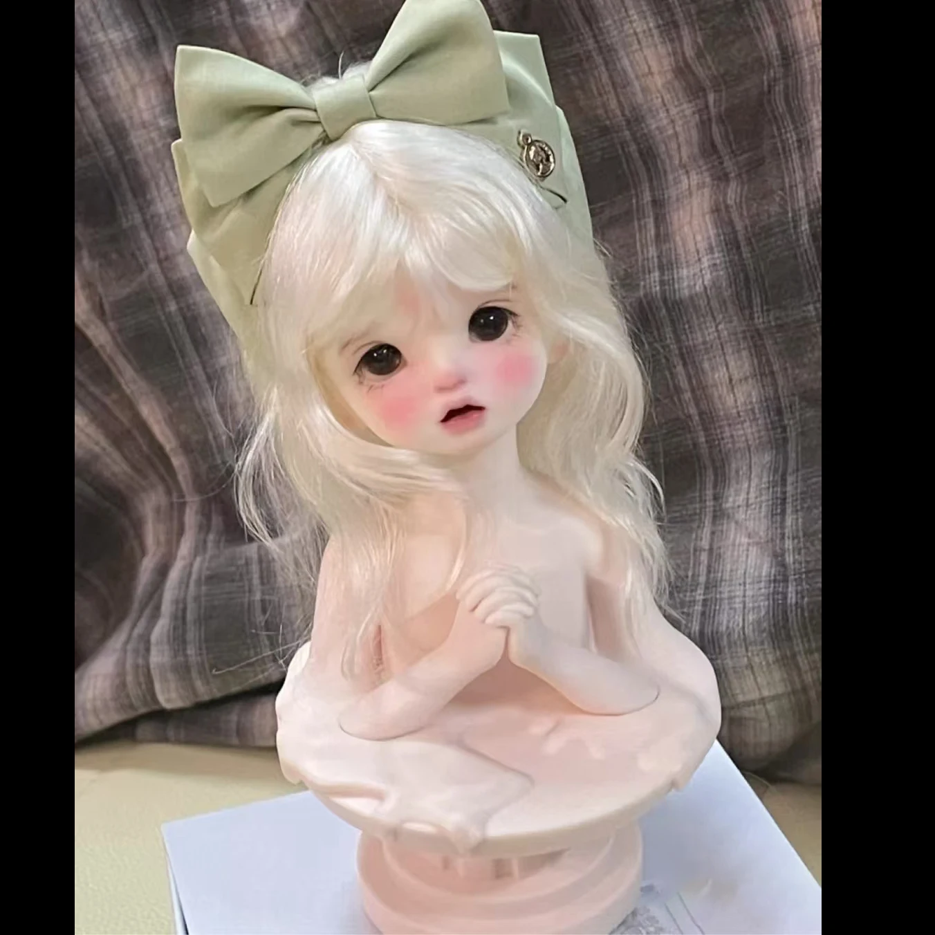 Neue 1/6 bjd Puppe Brust stehen mit Herz Handform Harz bjd Kopf stehen Puppe Zubehör DIY Puppe Spielzeug Geschenke ﻿