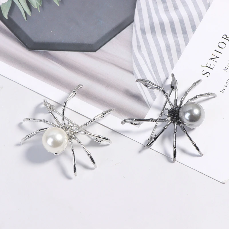 Black Spider Pearl Insect Brooch Female Corsage Gifts Men Accessories Korean Fashion Personality Jewelry