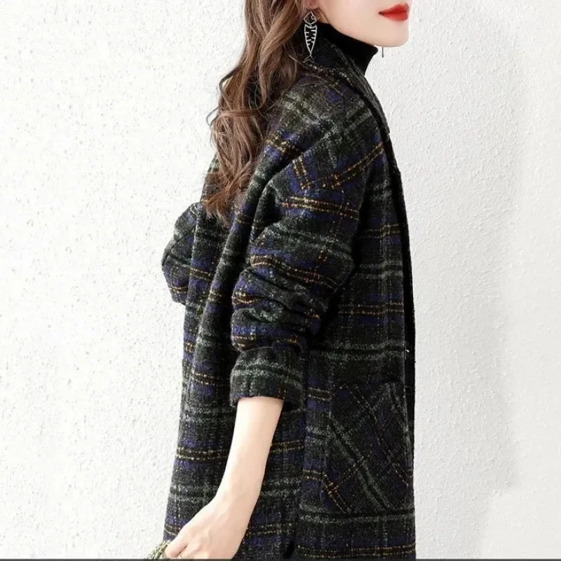 2024 New Style Women's Plaid Suit Woolen Jacket Loose Fit Vintage Checked Woolen Coat Medium Length Korean Version