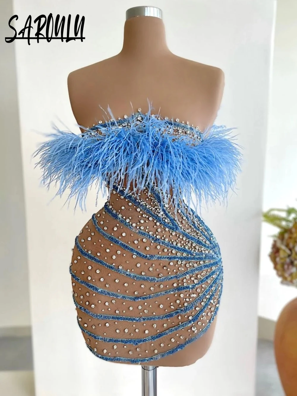 

Blue Strapless Feathers Sexy Cocktail Dress Short Intricate Crystals Modern Evening Gown Customized Newest Party Club Wear