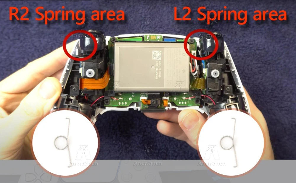 L2 R2 Trigger-Tastenfedern für PS5-Controller Premium-Ersatzteil Langlebige Gamepad L2 R2 Metall-Trigger-Tastenfedern – Detail 3