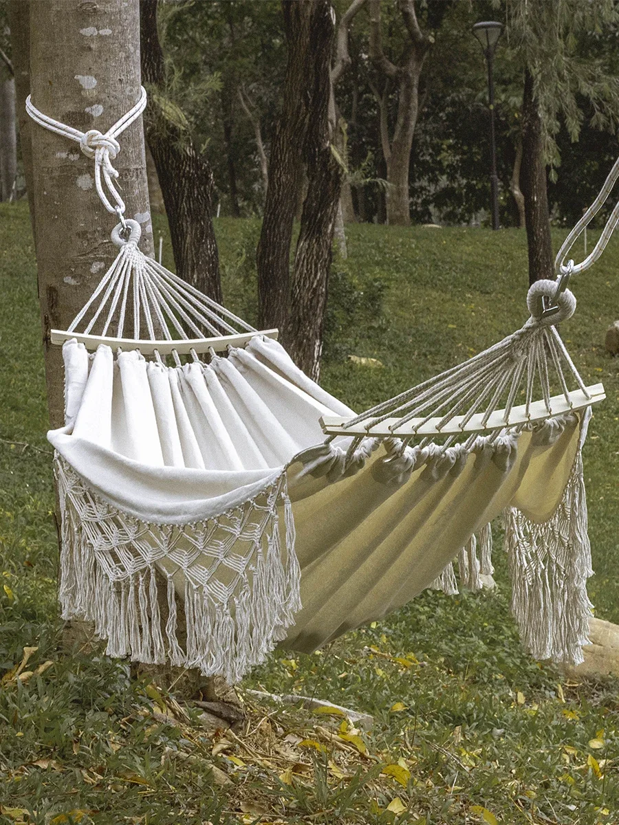 Outdoor Hammock Double Camping Leisure Hammock Swing Spring outing Tassel Adult Camping Anti-rollover Canvas Hanging Basket