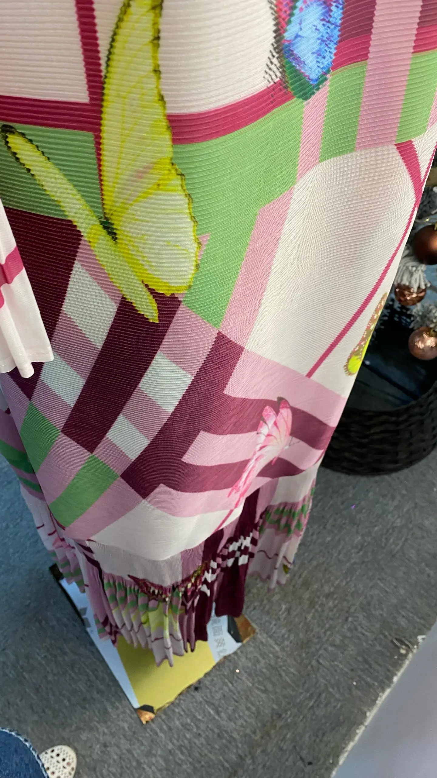 女性ドレスプラスサイズサテン花柄プリーツレースロマンチックなソリッドカラーにインスピレーションを得たデザイン-GZKK022