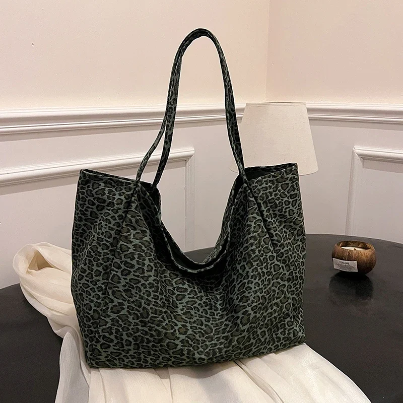 Canvas Trend 2024 High Quality Women's Tote Bag Panther Pattern Fashion Shoulder Bag Soft Simple Commuter Western Style Handbag