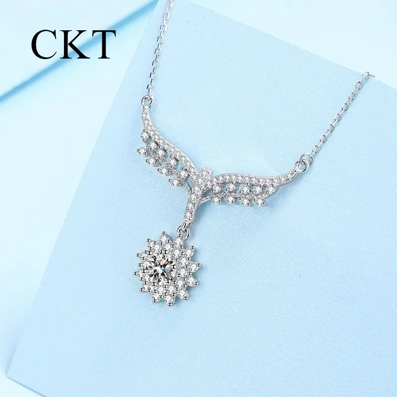 18K White Gold Sunflower Necklace for Women Pt950 Platinum 0.5 Carat Moissanite Diamond Simulation Diamond Wedding Fine Jewelry