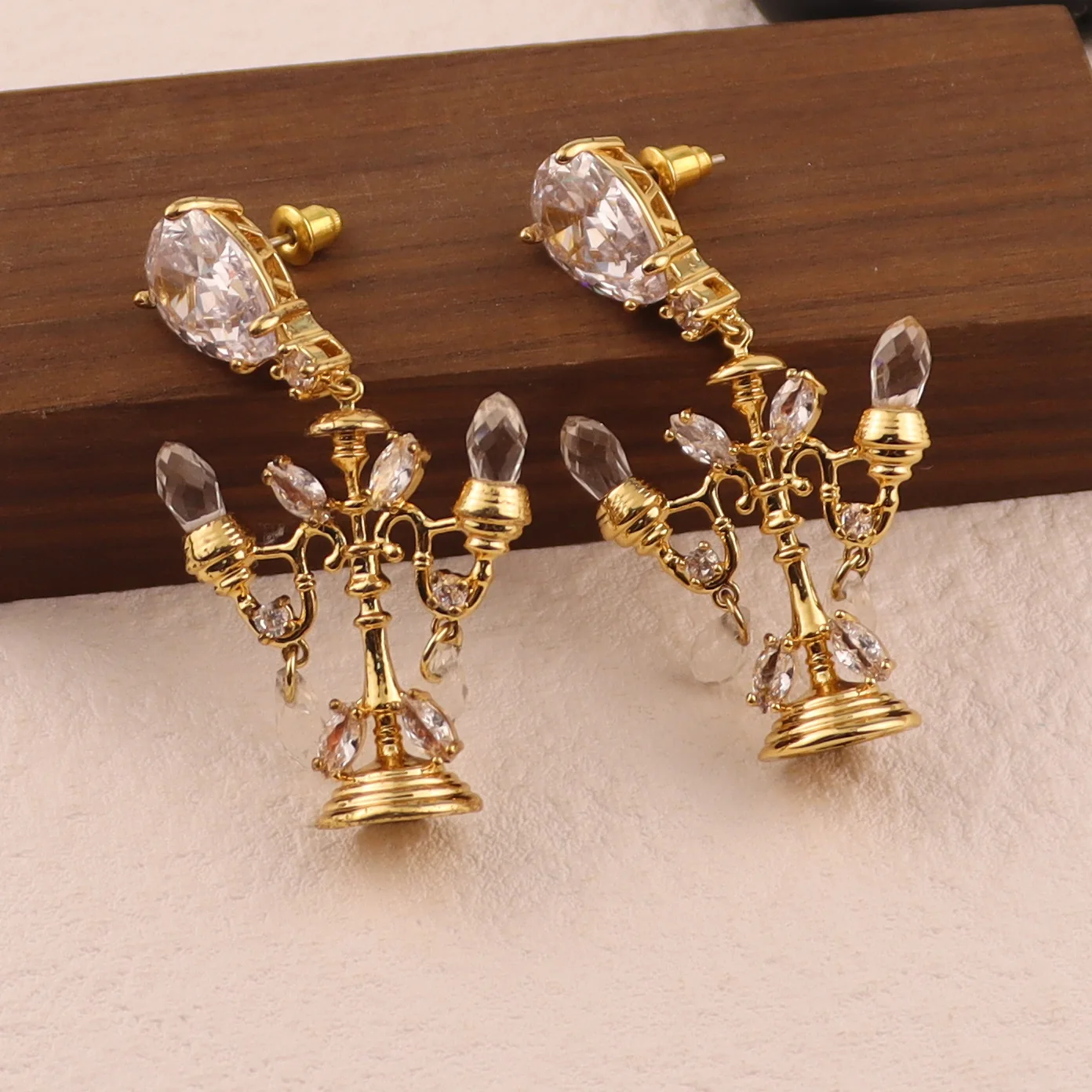 

Retro chandelier shape trendy earrings FOR Women Transparent exaggeration accessory