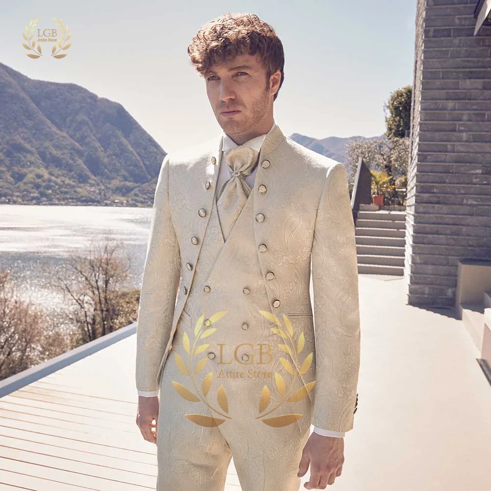 Luxury Men’s European 3-Piece Suit Champagne Embossed Fabric Noble Double-Breasted Tuxedo for Formal Occasions