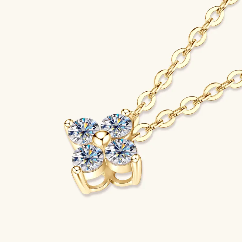 IOGOU محظوظ البرسيم زهرة مويسانيتي قلادة الذهب الحقيقي 10K للنساء قابل للتعديل S925 سلسلة حلية جوهرة الزفاف هدية للذكرى السنوية