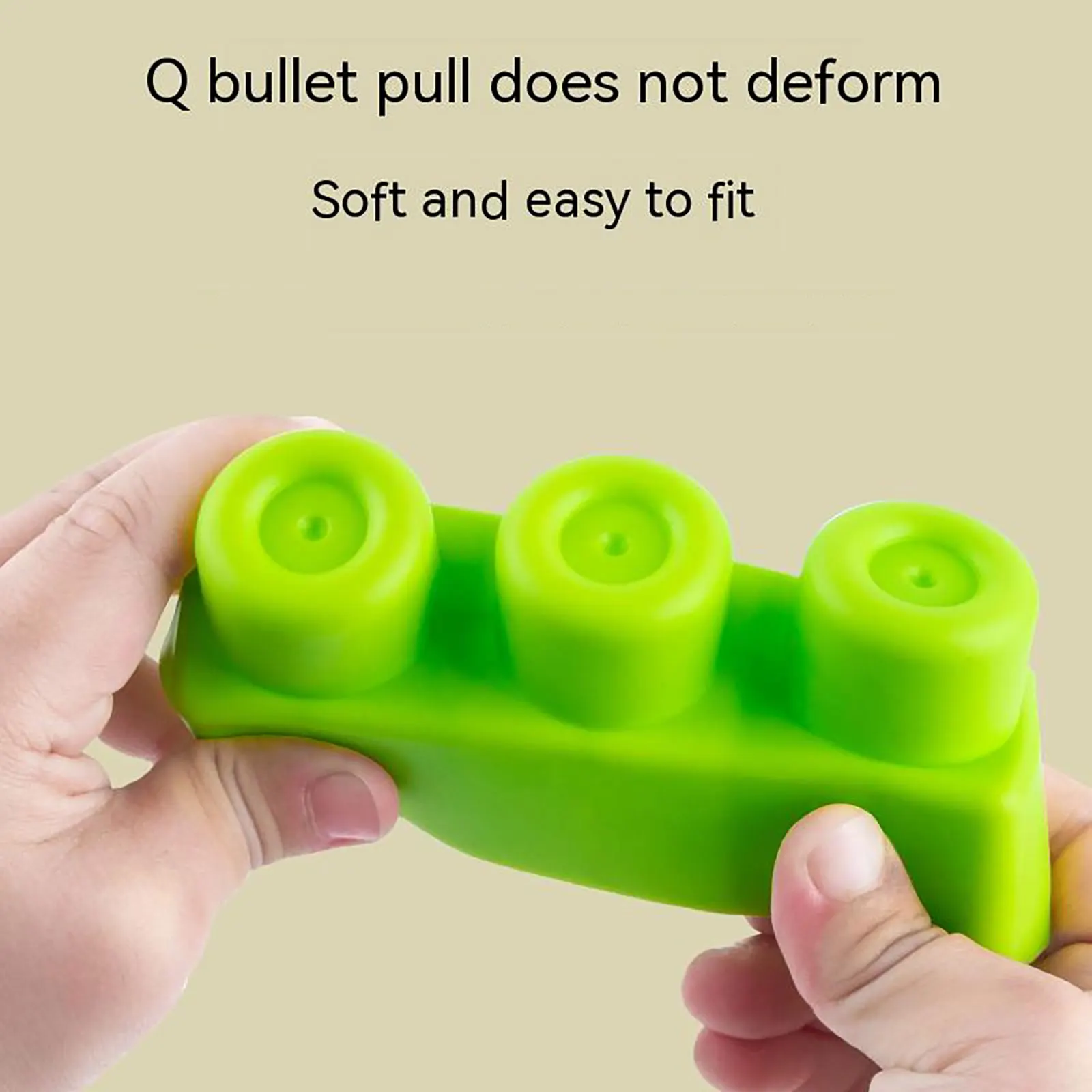 Zachte rubberen bouwstenen voor kinderen kunnen worden gehaald en doe-het-zelf worden gemonteerd met grote deeltjes. Mannelijke en vrouwelijke griptrainingsspeelgoed