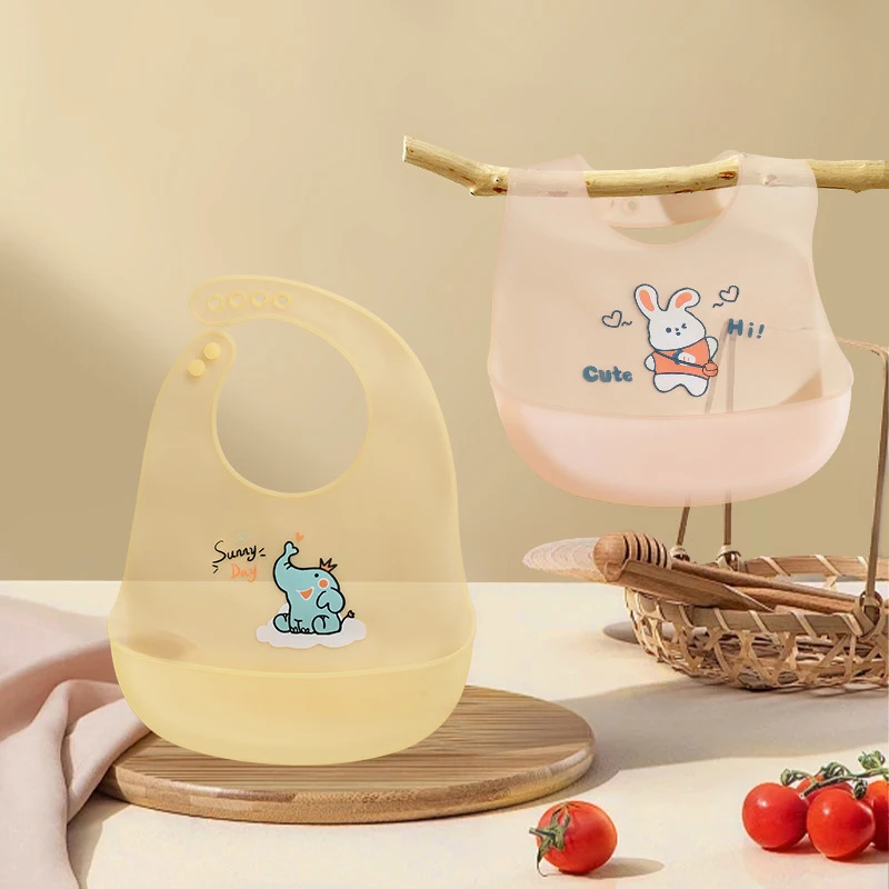 

Silicone baby bib, snap closure, soft and durable, 360° rotatable design, easy to clean, perfect feeding time