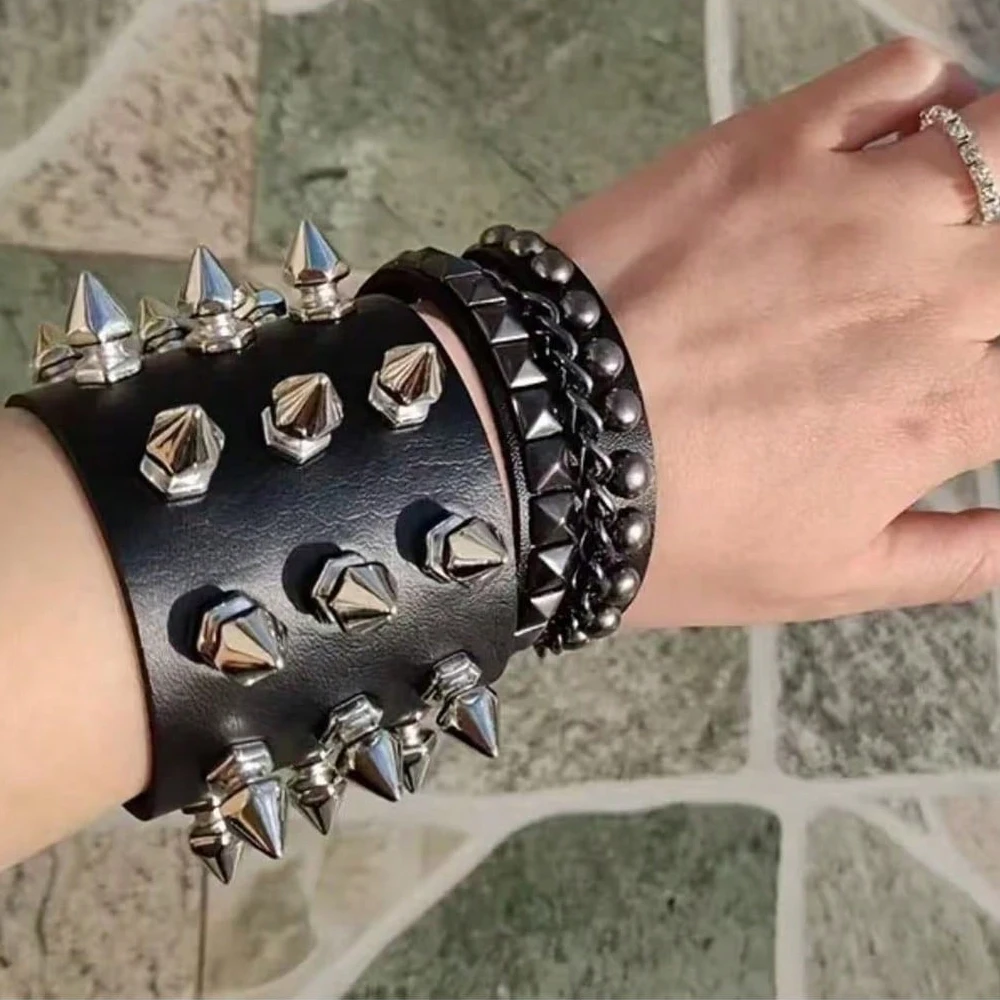 Punk Rivet Retro Ex…