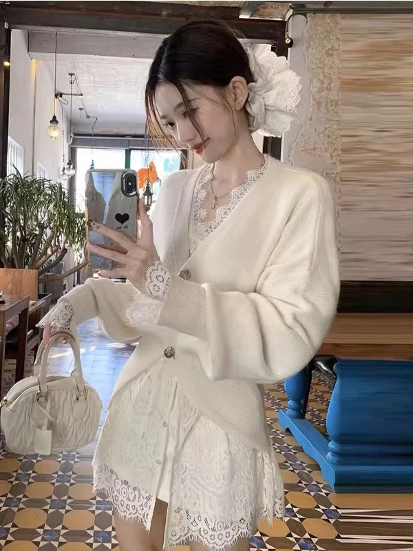 

Корейский белый вязаный свитер с v-образным вырезом, пальто, женский летний кружевной уникальный красивый вязаный открытый кардиган, элегантный топ