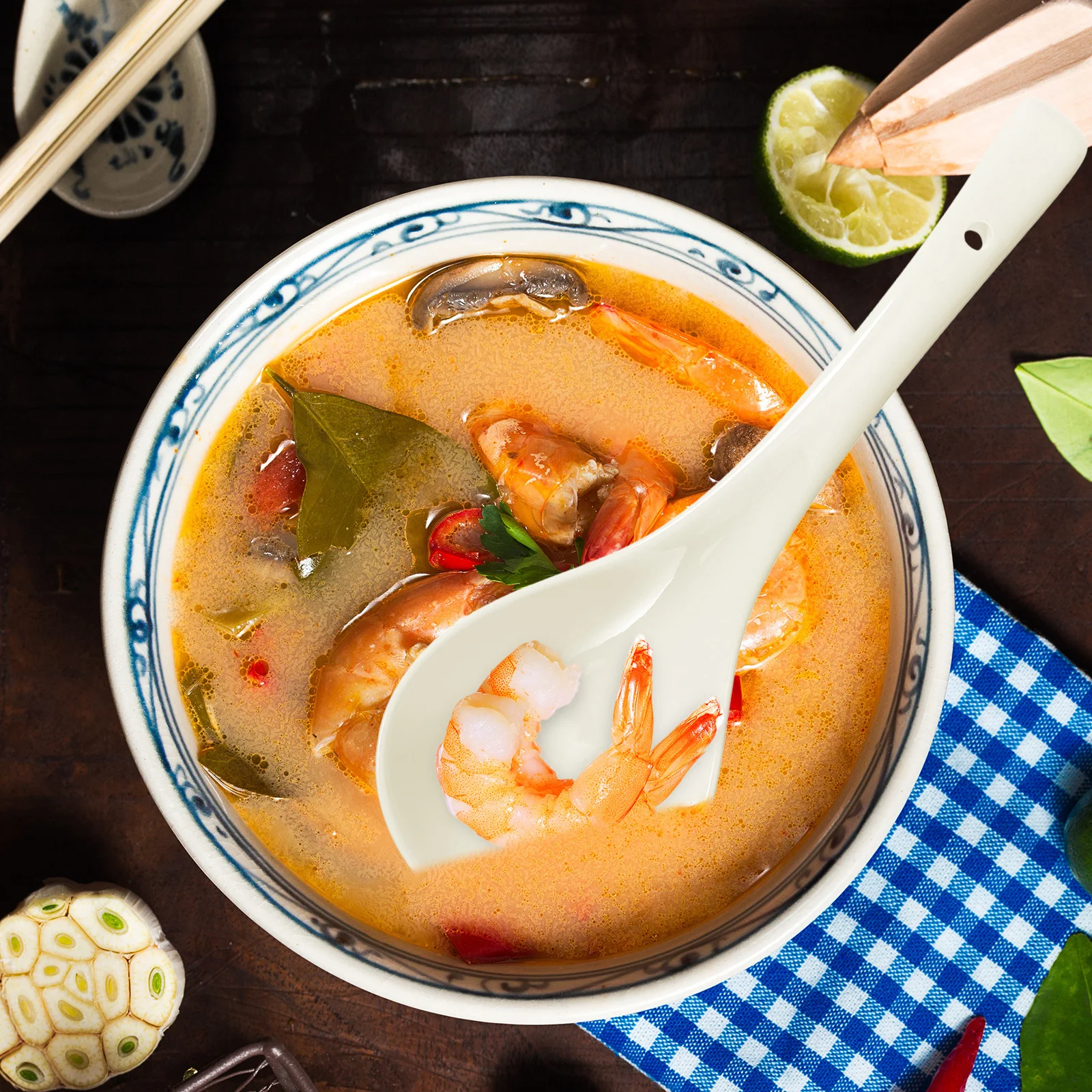 

FUNOMOCYA 2pcs Ceramic Soup Spoons Porcelain Asian Stew Utensils Chinese Ramen Scoop Japanese Cooking Serving Silverware Family