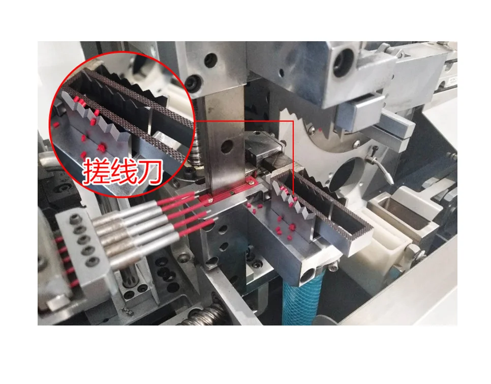 آلة العقص التلقائي LED ضوء سلك كابل قطع الكابلات تجريد لحام مع الجانب الآخر