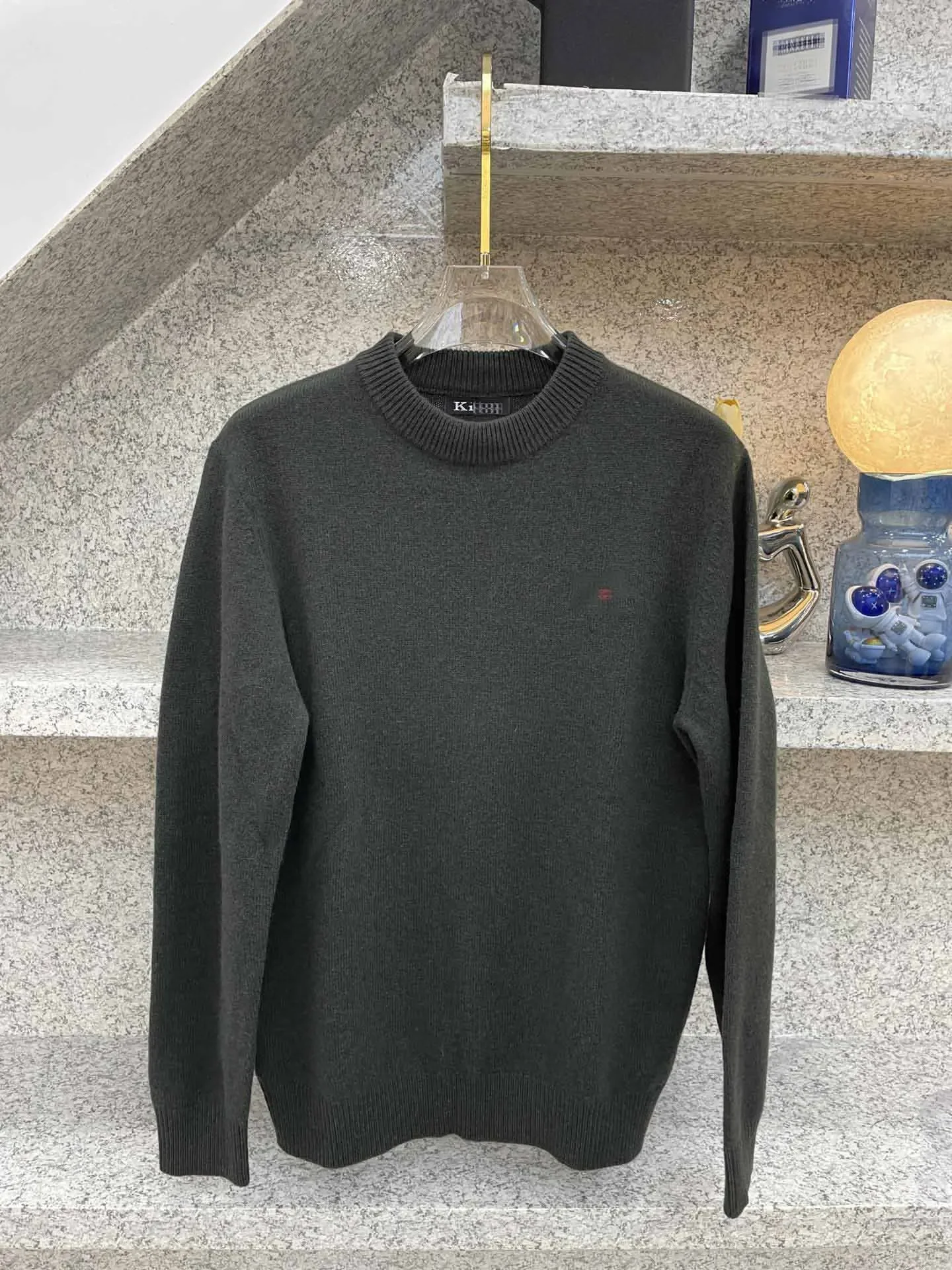 BILLIONAIRE SIJITONGDAAutumn And Winter Men's Round Neck Wool Sweater, Suede Strip Stand Up Collar, Half Zipper Wool Blend Pullo