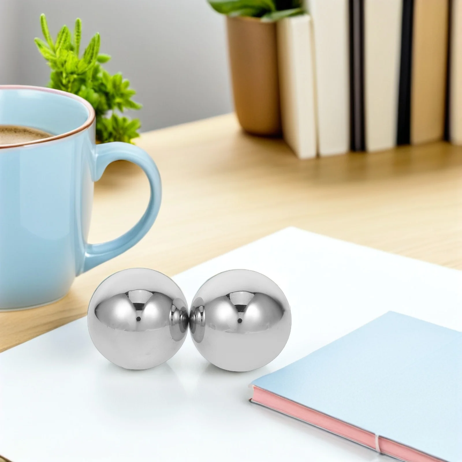 

2Pcs 38mm Stainless Steel Hand Exercise Balls Grip Strengthener Finger Flexibility Fitness Workouts Decor Chinese Massage Sphere