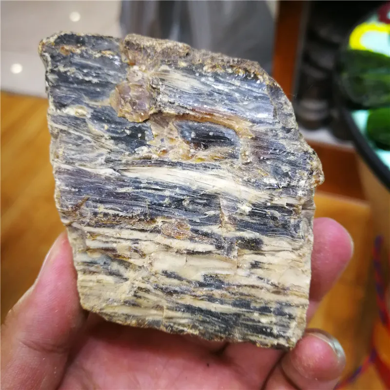 Natural Raw Rough Copal Amber  with Insects Crystal Specimen Madagascar healing reiki energy stones