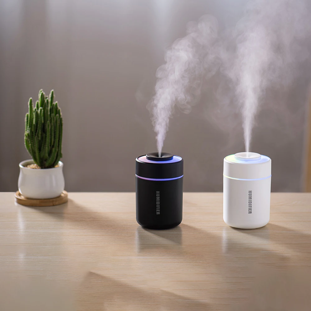 Mini humidifier with colorful lights USB compact office bedroom humidifier fog volume color changing ambient light humidifier