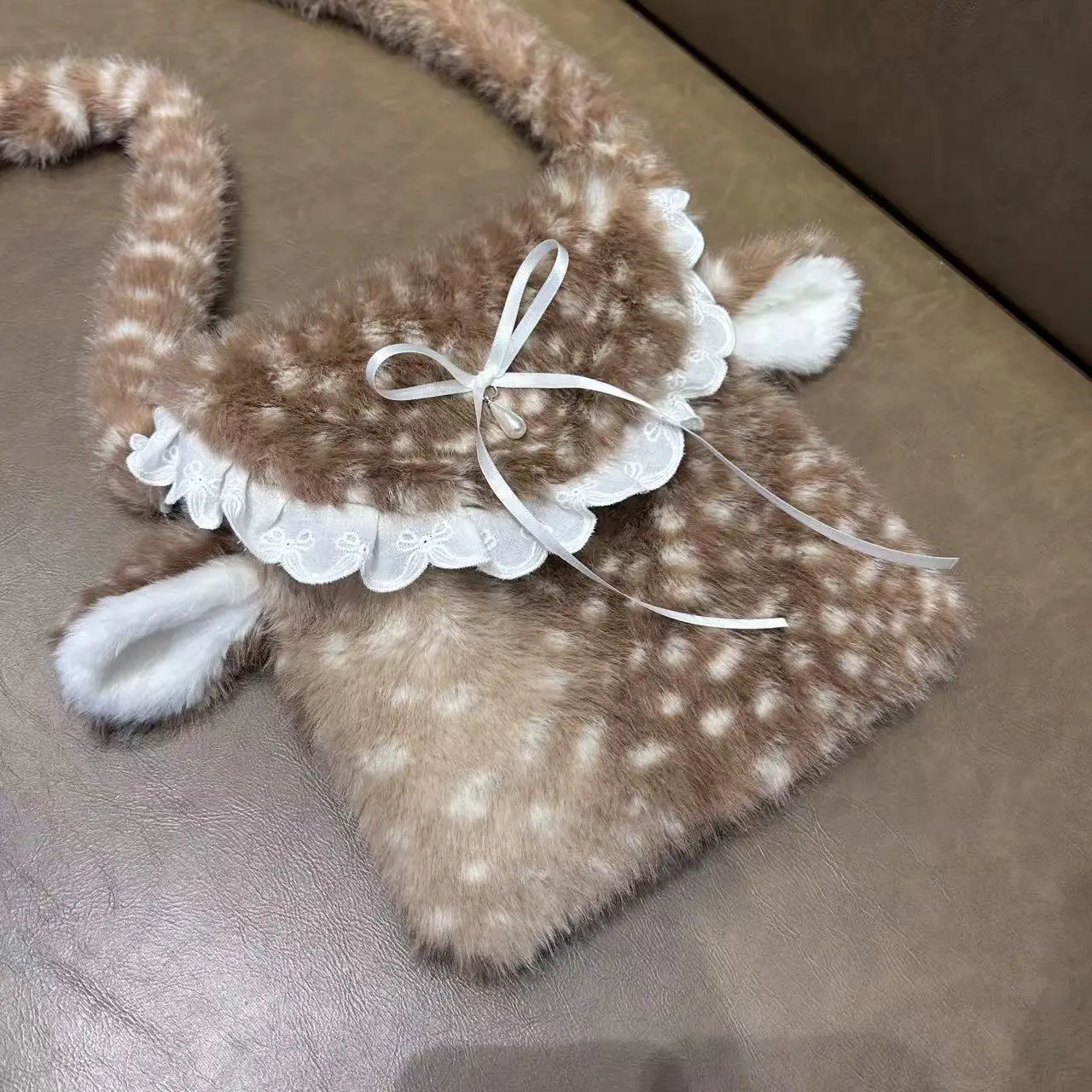 Serie di cervi invernali Borsa in peluche carina Donna giapponese Ins Portafoglio in pizzo di pizzo Kawaii Borsa per accessori Jk Lolita in pelliccia incrociata inclinata coreana