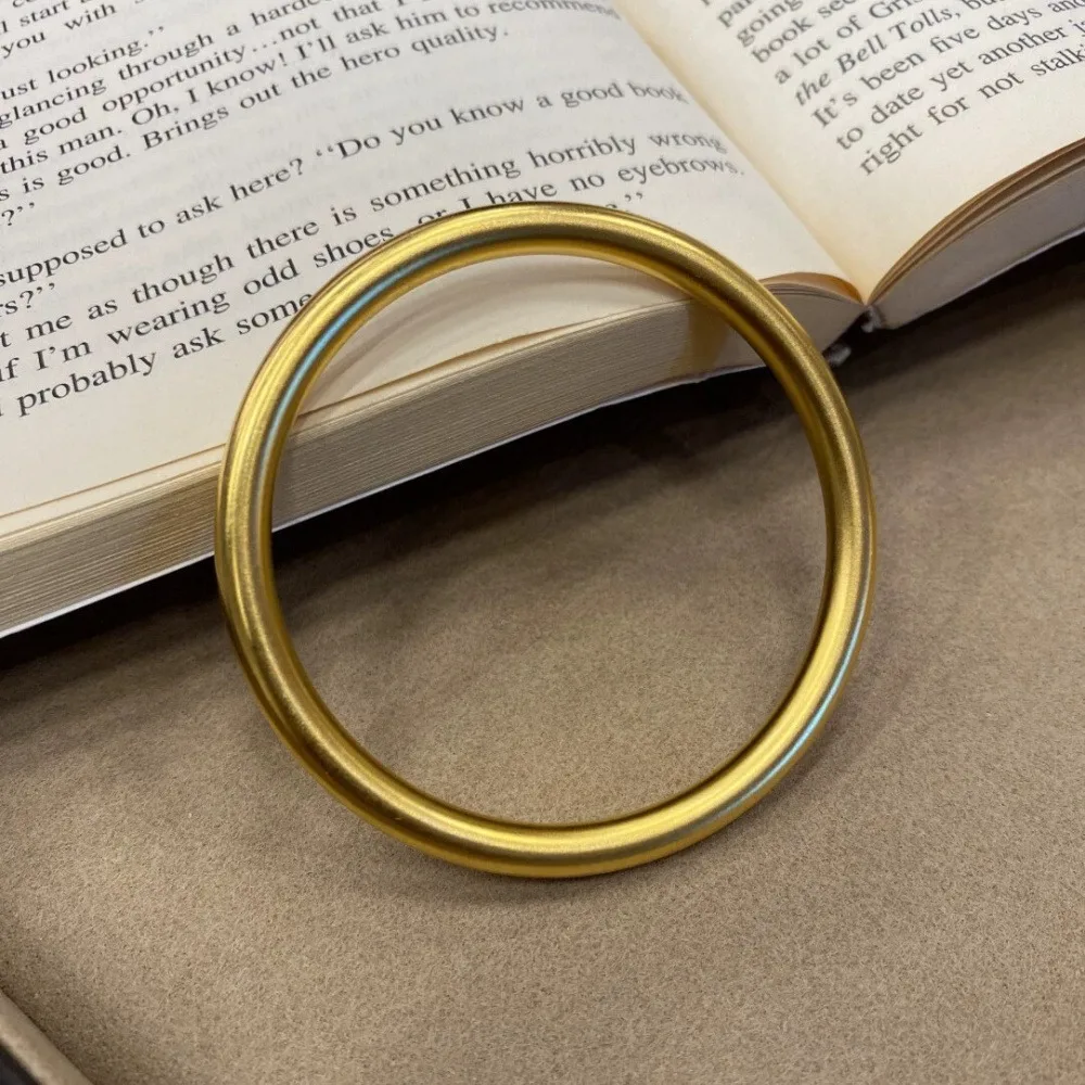 Matte Gold Tone Bangle Bracelet, Minimalist Closed Cuff Bangle, Non Tarnish Plain Round Wrist Bracelet, Fashion Jewelry for Women Travel Daily Wear