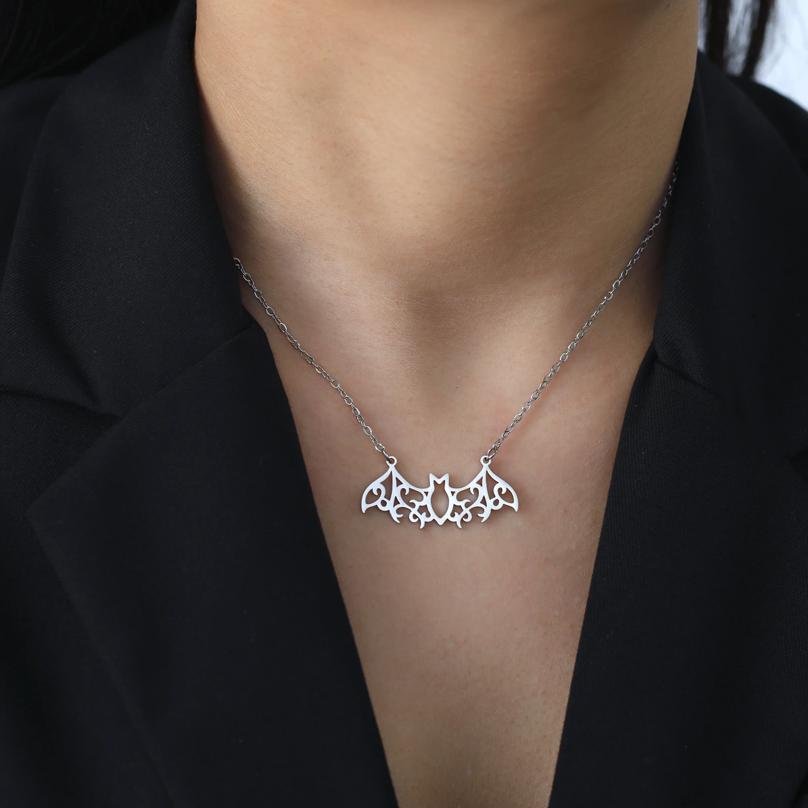 Unift الفولاذ المقاوم للصدأ تخريمية الخفافيش قلادة للنساء مصاص دماء الوحش قلادة المختنق الشرير القوطية بيان مجوهرات هدية الهالوين #6