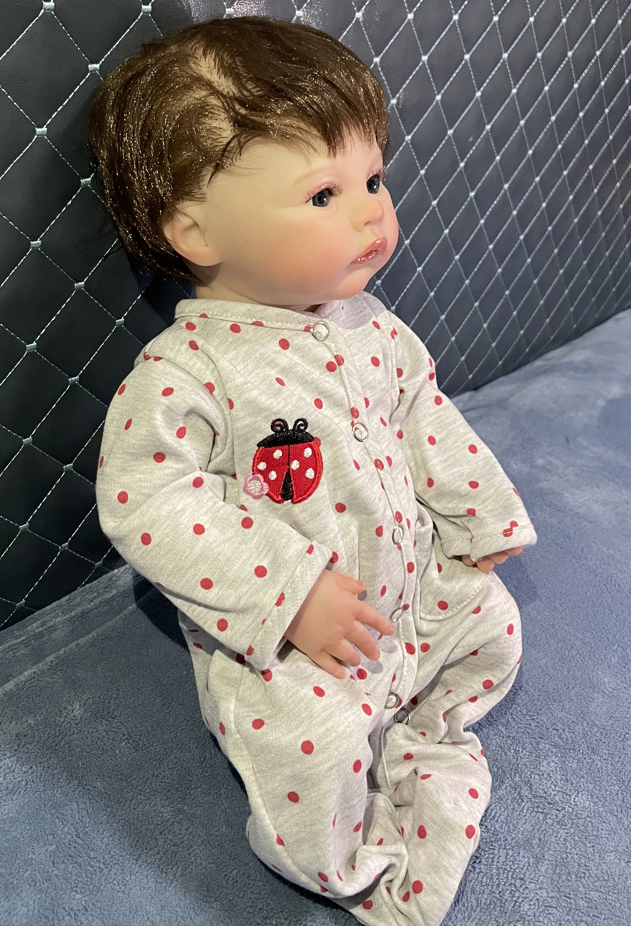 مرج دمية تولد من جديد مقاس 19 بوصة مع جلد ثلاثي الأبعاد مرسومة يدويًا وأوردة واقعية - هدية مثالية لعيد الميلاد والكريسماس للأطفال