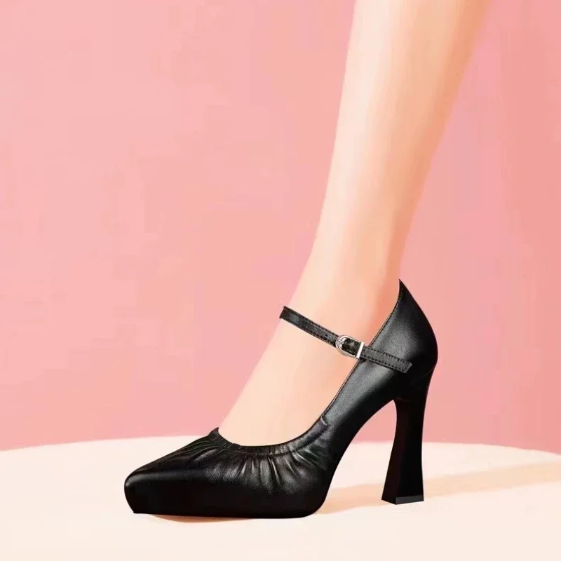 الربيع والخريف عارضة أزياء أشار تو أنيقة مثير مريحة مشبك مأدبة الزفاف خنجر كعب أحذية للنساء