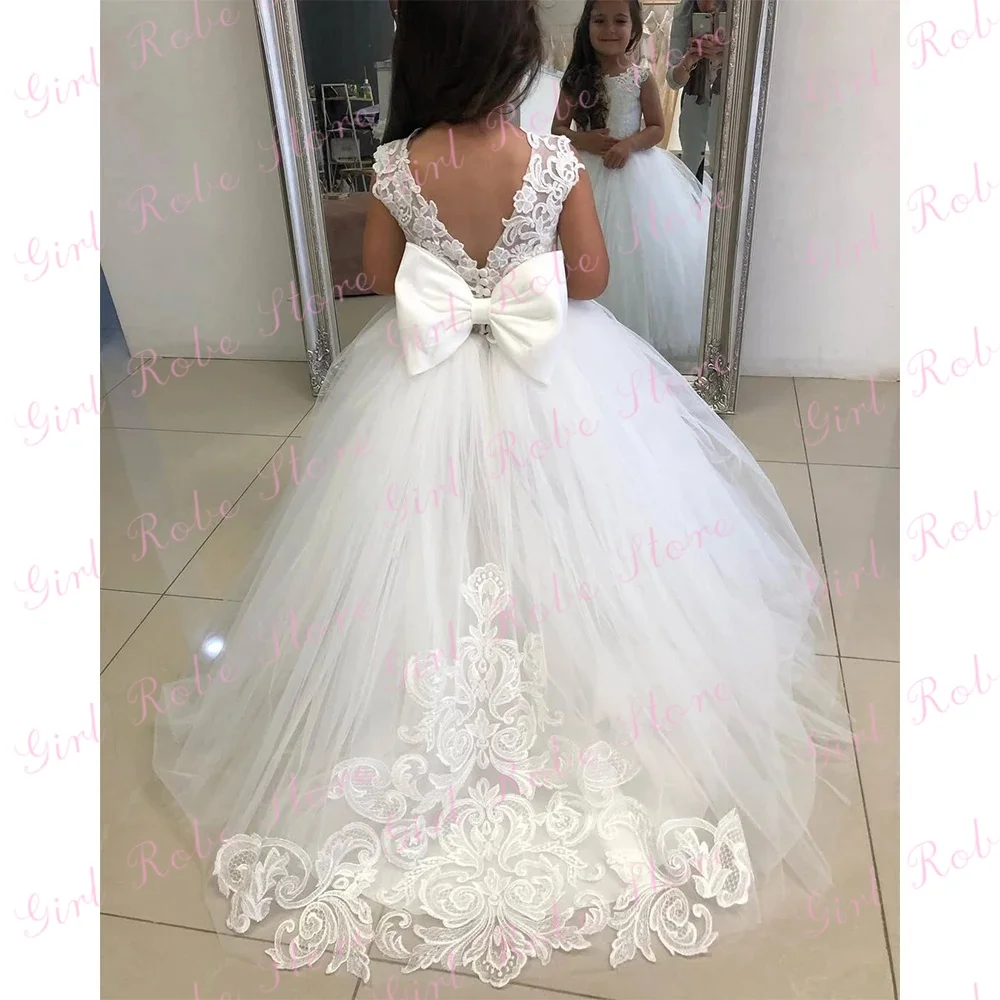 Customized White Simple Flower Girl Dress For Wedding Lace Appliques Backless Floor Length Princess First Communion Ball Gown