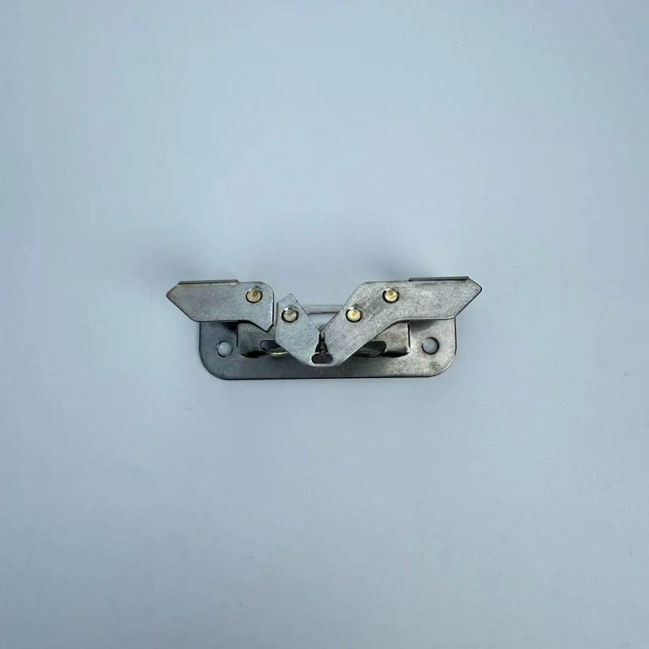

Knitted Brother Sweater Knitting Machine Accessories Kr838 Kr850 C29 Thread Mouth