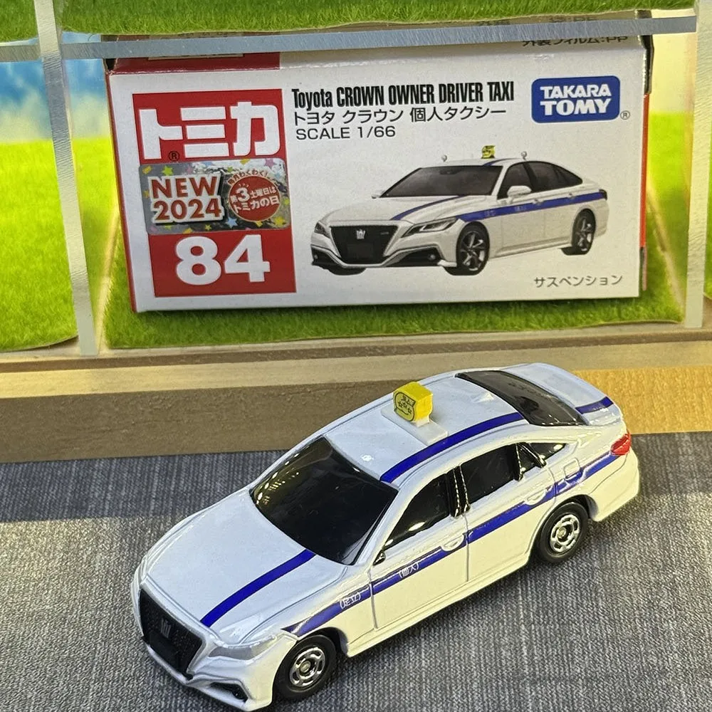 

Takara Tomy Tomica No.84 Toyota Crown Private Taxi Die Casting Static Alloy Car Mode Collection Display Boy Toy Gift