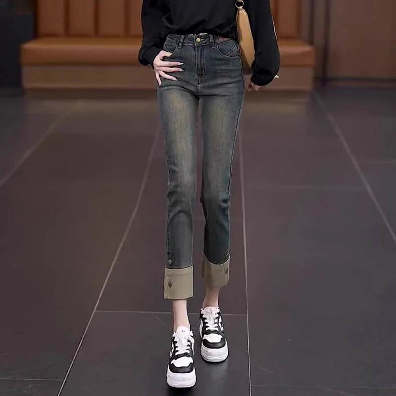Women's high waisted straight leg denim nine cropped pants autumn retro chic unique contrasting color rolled edge jeans