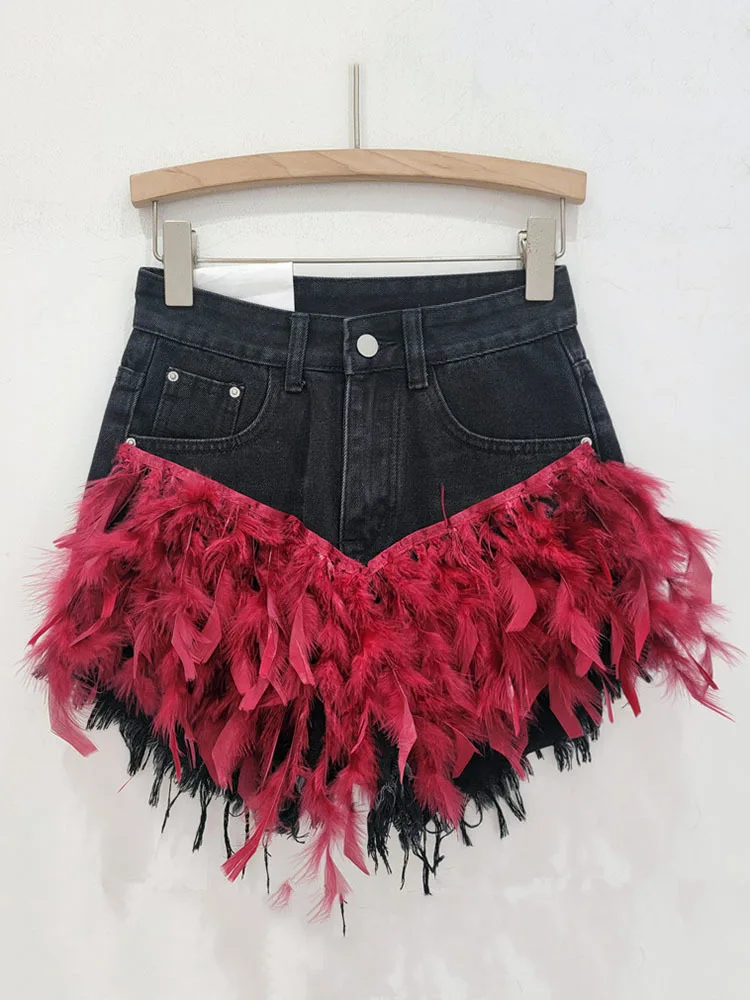 DEAT Trendy Women\'s Spliced Feather Design Denim Shorts 2024 Summer Fashion New High Waist A-line Short Pants Female 33A1842