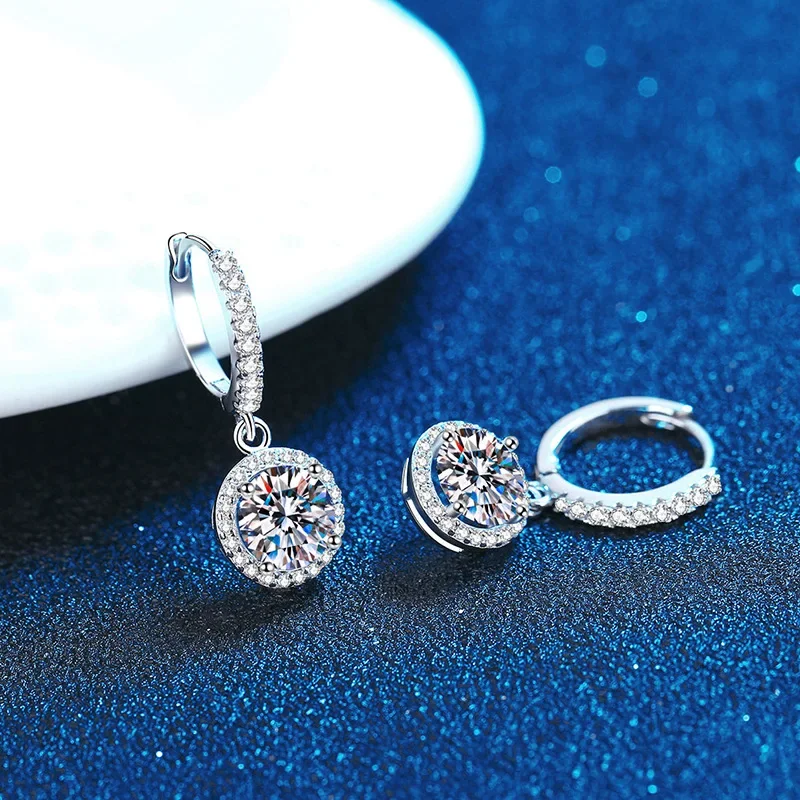 S925 Sterling Silver Women's Earrings Plating PT950 Round Earrings with 1 Carat D Color Women's Earrings for Wedding