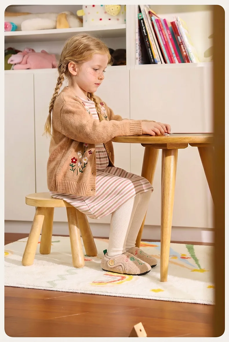 Kinder-Baumwollpantoffeln, Einfarbige Warme Winter-Hausschuhe für Jungen und Mädchen, Plüsch-Bodenschuhe, Weiche Sohle, Rutschfeste Baumwollschuhe für Drinnen – Detail 8