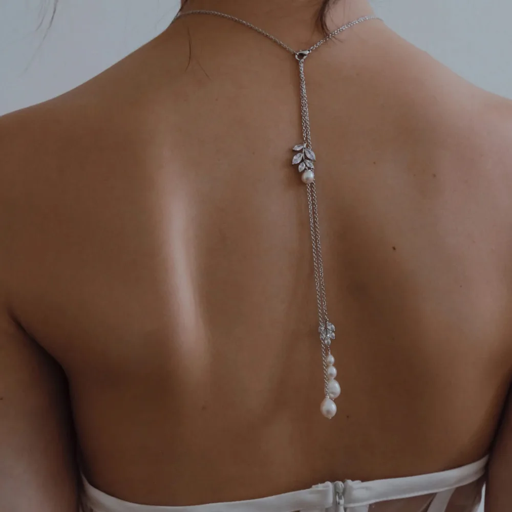 

Fashion Pearl Beads and Leaf Back Chain Body Jewelry for Women Simple Tassel Back Necklace Bikini Decoration Accessories Gift