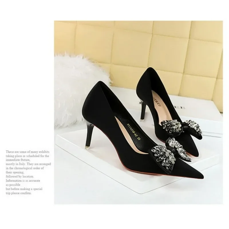 مضخات حرير من إصبع القدم مدبب للنساء ، عقدة فراشة ، رقيقة ، غطاء كعب ، أحذية فستان ، الزفاف ، الربيع والخريف ، كعب