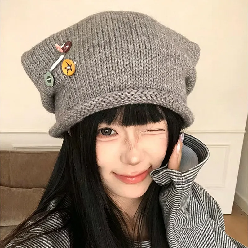 Japanische Katzenohren-Strickmütze mit Knopfverschluss für Frauen mit großem Kopf, warme Ohrenschutz-Mütze für Herbst und Winter – Detail 1