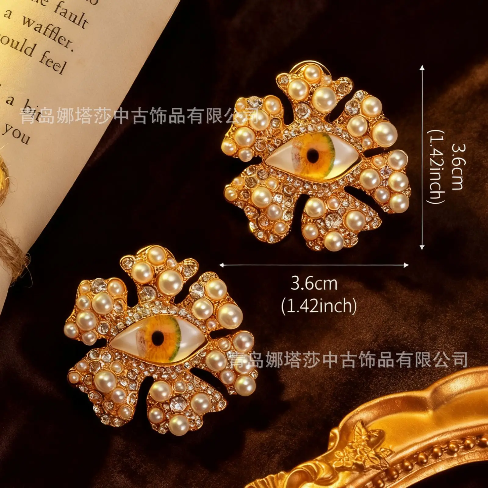 New vintage European and American earrings with exaggerated creativity, mid-style stud earrings, and a niche European and Americ