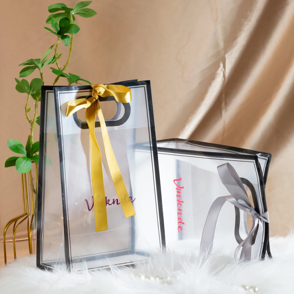 

100 шт. персонализированных подарочных пакетов из полипропилена с логотипом, бантом из ленты, элегантные пластиковые пакеты с ручками для свадебных подарков и мероприятий