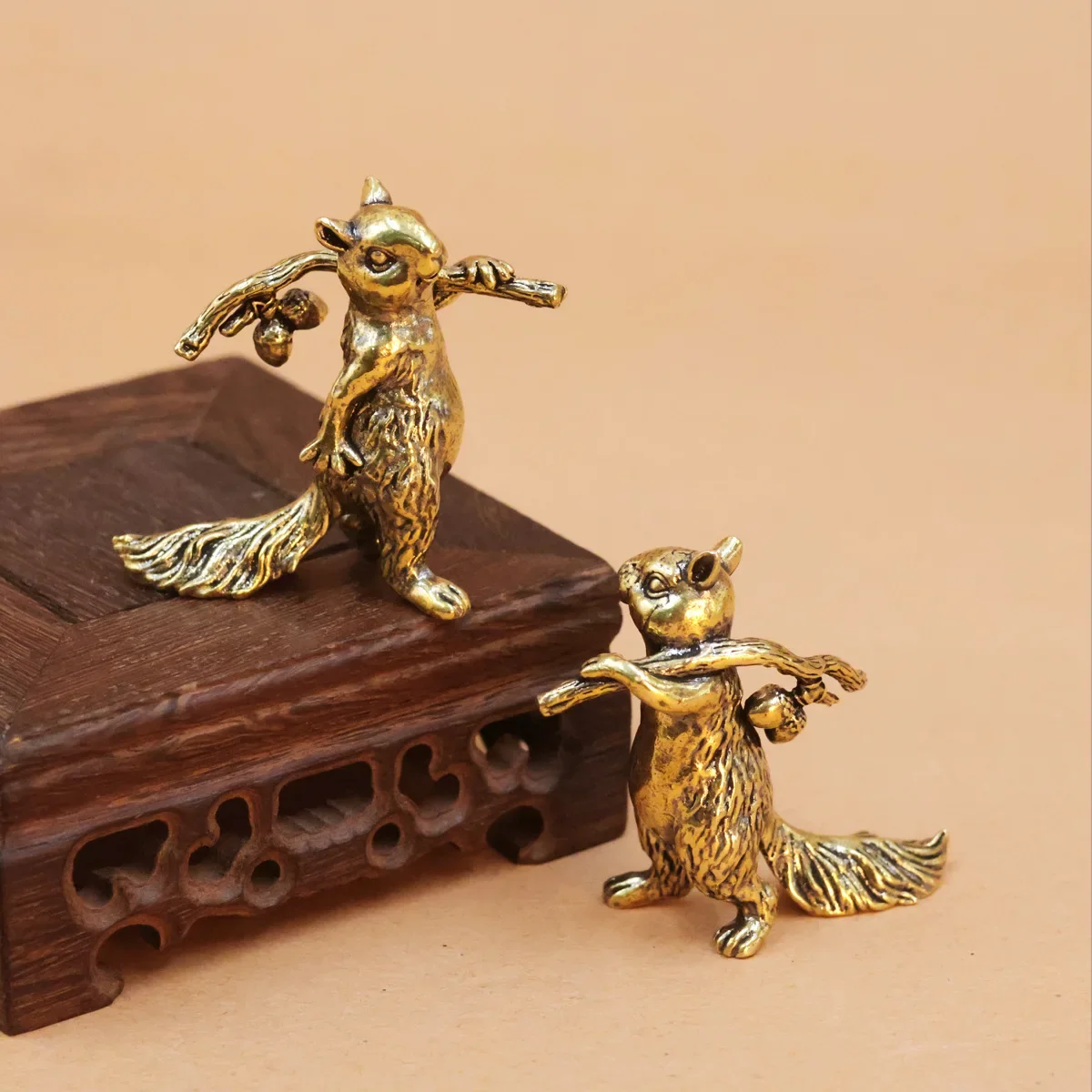 Retro latão esquilo raposa coruja ornamento em miniatura chá animal de estimação para estante casa estatuetas de bronze decoração animal mesa