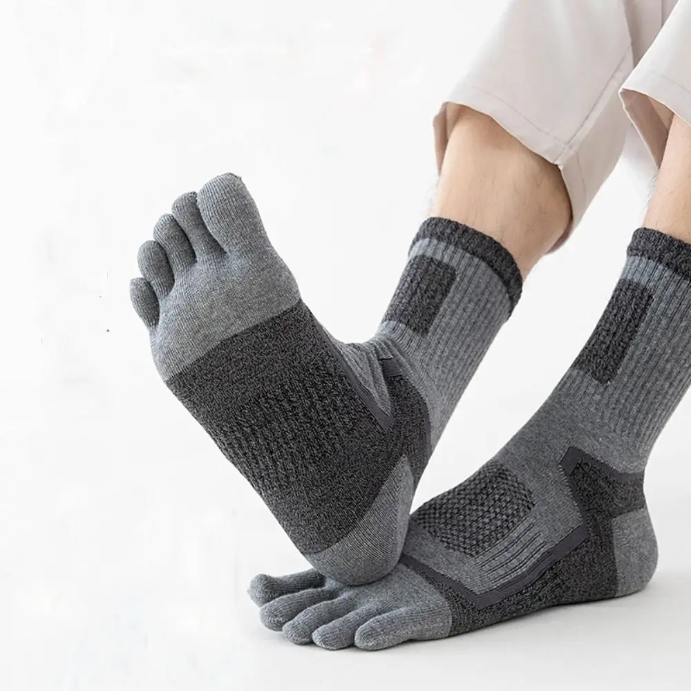 Simple Comfortable Soft Thick Retro Patchwork Color Sport Trendy Cotton Man Socks Middle Tube Hosiery Five Finger Socks