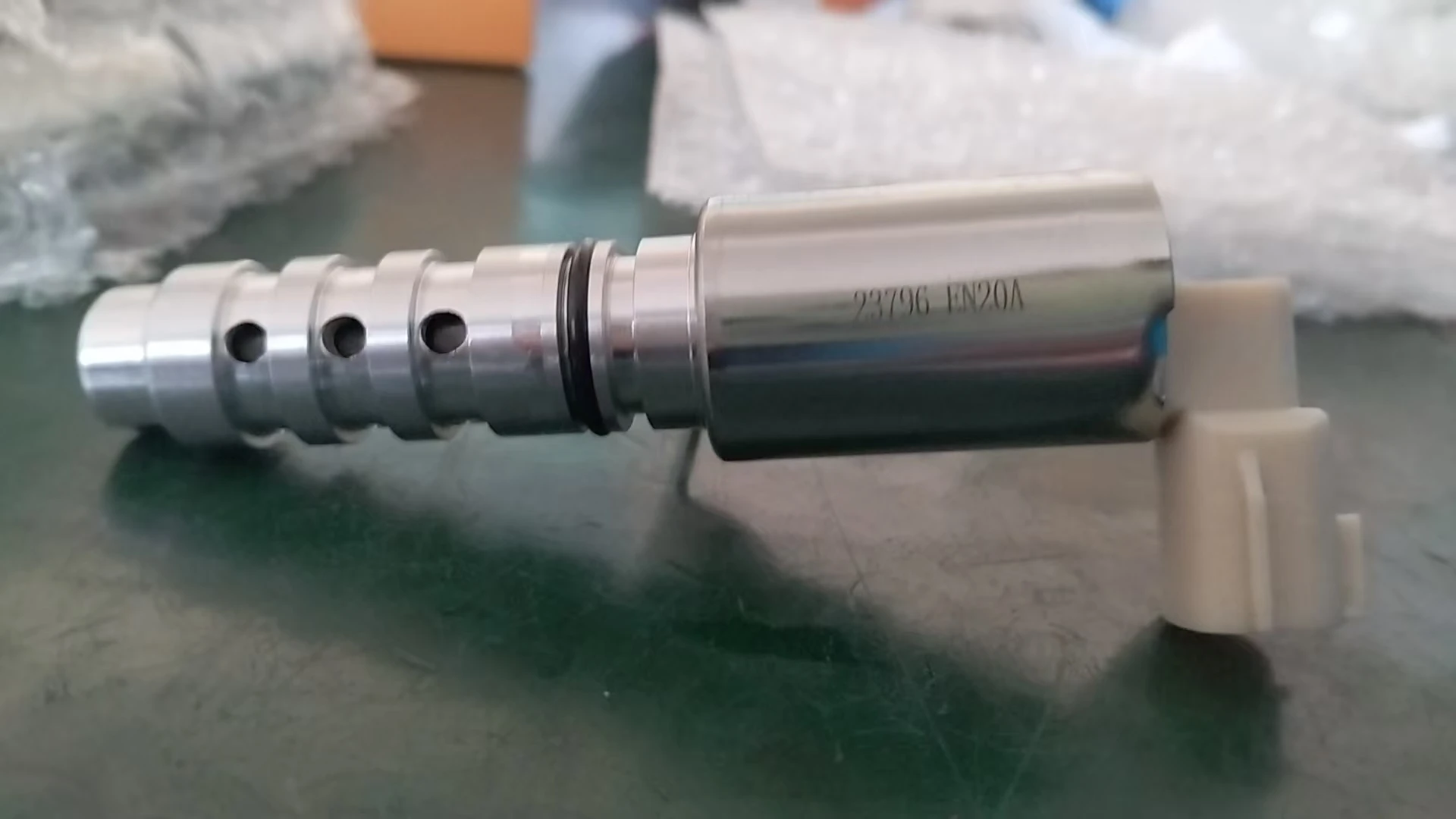 

Oil Control Variable Valve for mr18de mr20de Timing Solenoid VVT Valve 23796-EN20A 23796-ET00A 19316368