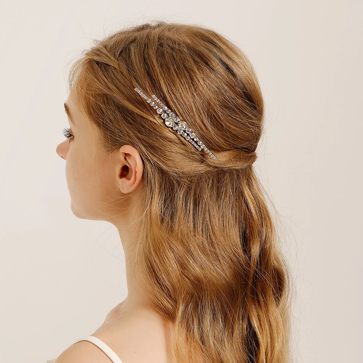 Hot Sales Shiny Rhinestones Party Hair Combs For Women Handmade Wedding Bridal Hair Accessories Retro Vintage Hairpin Lady Gift image 2