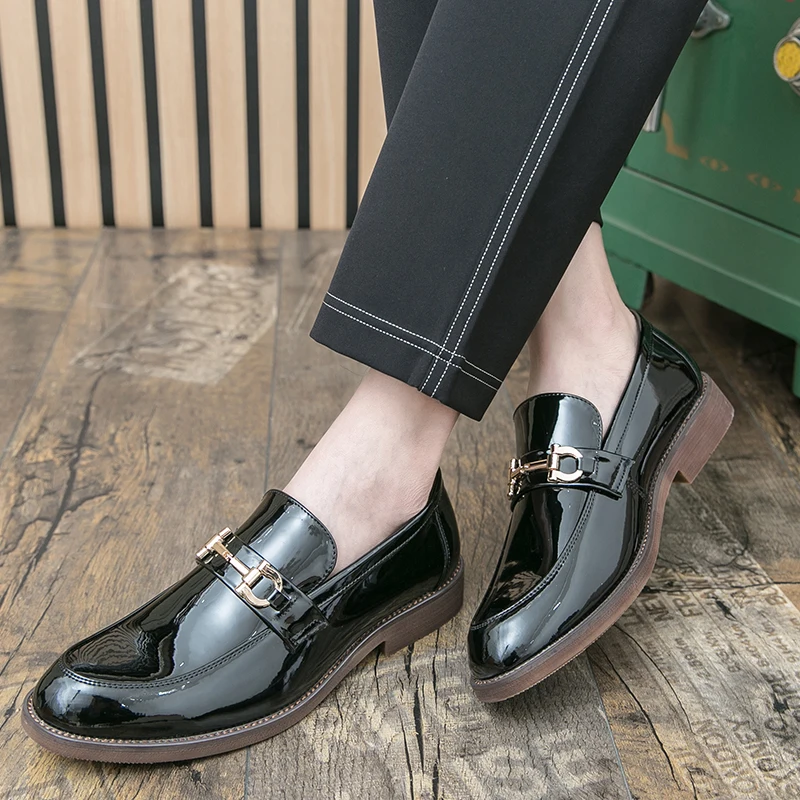 New Men's Business Formal Dress Shoes with Leather Upper and Shiny Finish - One-Piece Slip-On Casual Shoes for Business Use